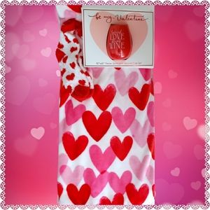 Valentine's Day Heart Throw Blanket Bundle